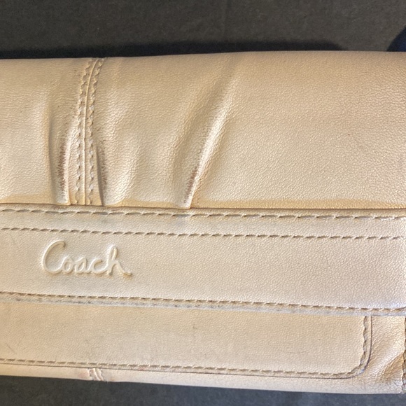 Coach beige, trifold wallet. - Picture 6 of 16